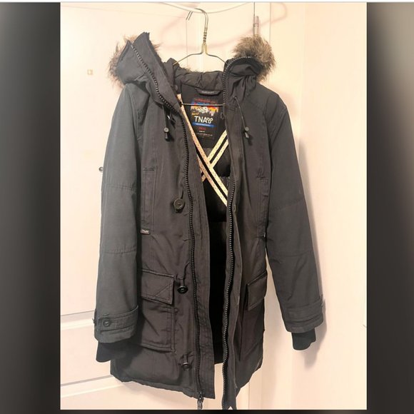 TNA Mountaineering Parka - Picture 3 of 4